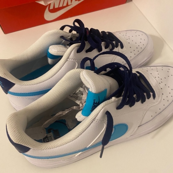 Nike Shoes Size 12 - Picture 5 of 12